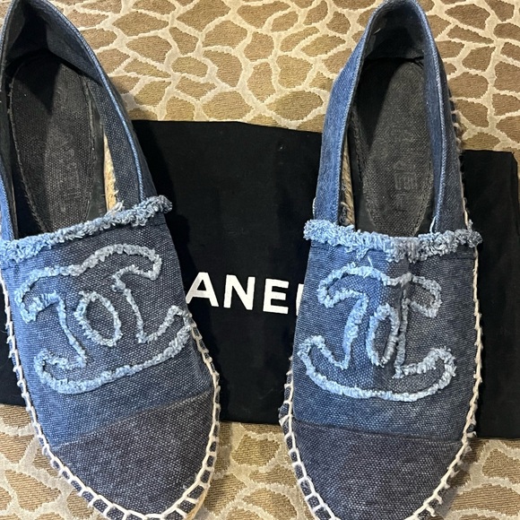 Chanel Blue Denim Espadrilles - Picture 3 of 3